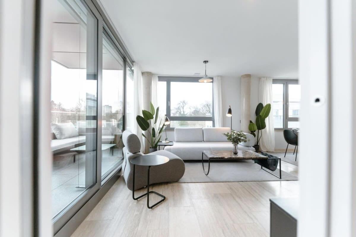 Luxury With Views In Haute Apartamento